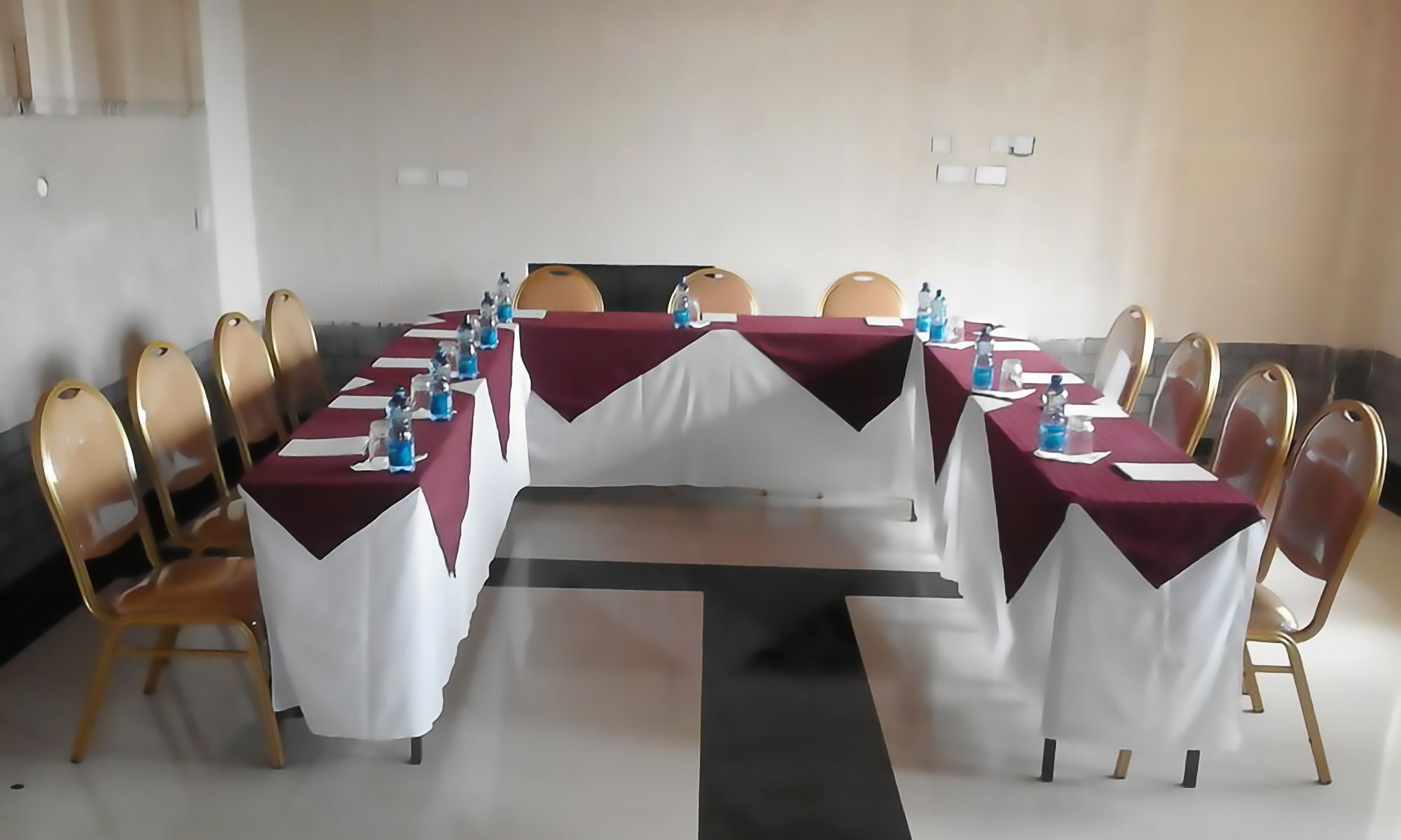 Bison Hotel Накуру Экстерьер фото