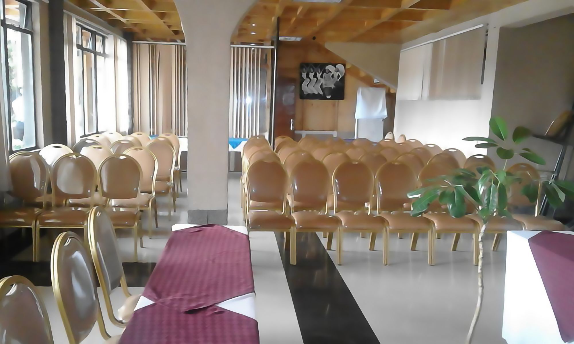 Bison Hotel Накуру Экстерьер фото